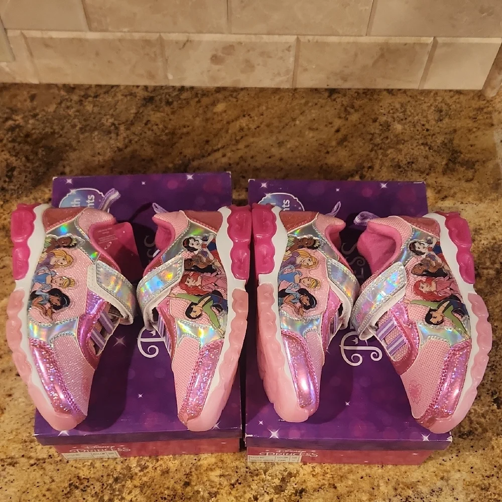 DISNEY PRINCESS LIGHT-UP Sneakers.  NEW In Box! Tiana Arial Cinderella & Jasmine